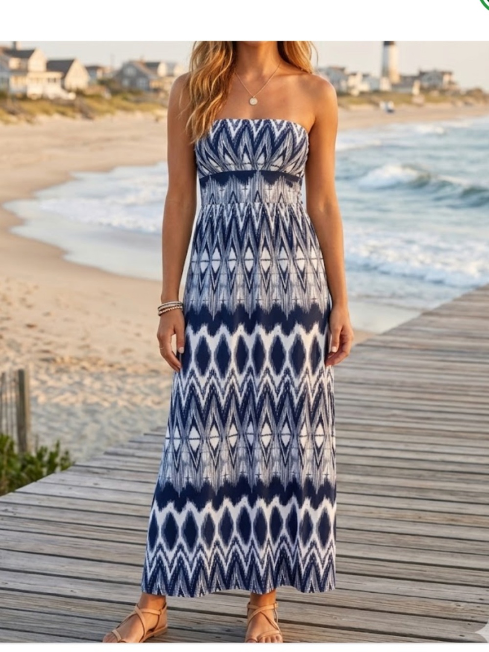 Emerald Sundae Blue And White Long Dress Size Large